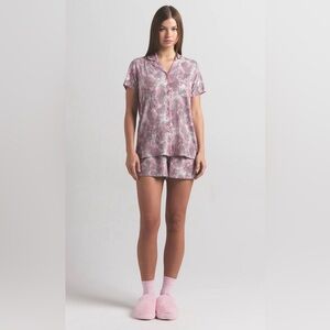 NWT, SKIMS Shorts Sleep Set – Bloom Mini Multi Animal (Large)